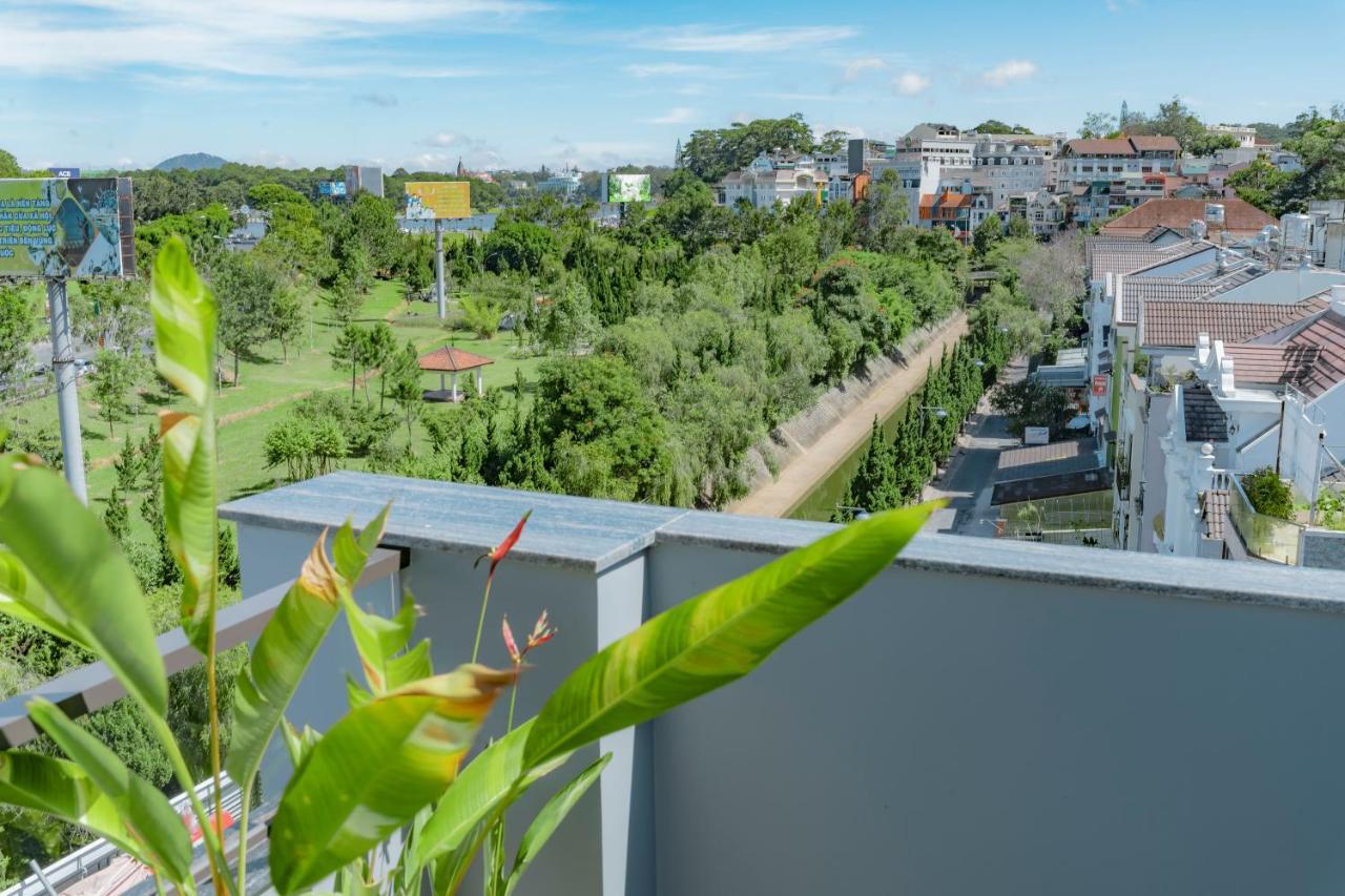 The Elite Hotel Dalat Exteriör bild